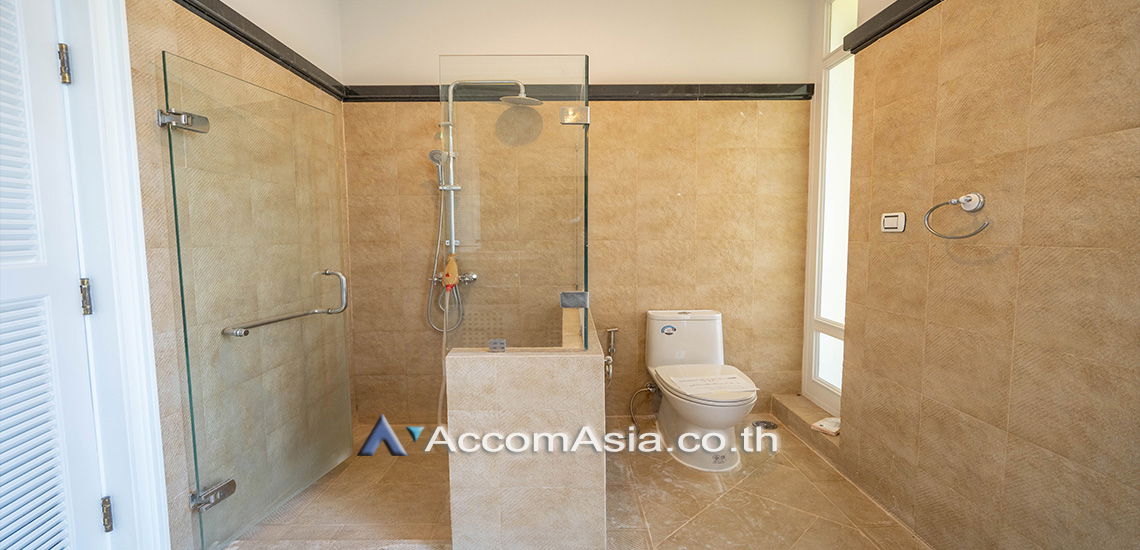 picture 🔼🔽 AccomA 📩 Spacious estate with lush garden, private pool & timeless charm - 19/20