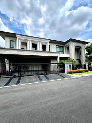 เช่าบ้านเดี่ยว ถนนศรีนครินทร์ : ให้เช่าบ้าน Grand Bangkok Boulevard Sukhumvit Srinakarin 400,000บาท 4ห้องนอน 5ห้องน้ำ สุขุมวิท107 BTSแบริ่ง centralบางนา โรงเรียนนานาชาติ