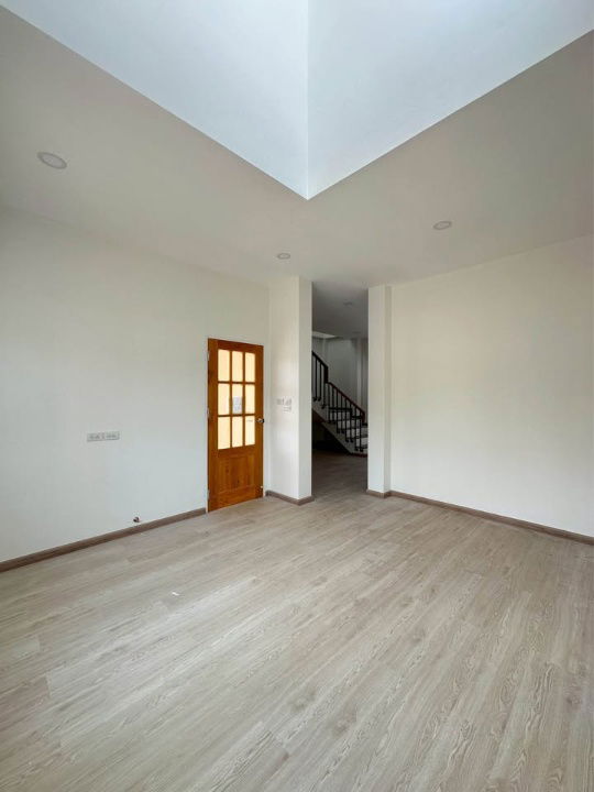 picture Newly built 2-storey house for sale in minimal style. Beautiful, high-quality home in the Hang Dong area with convenient access- SW002726 - 11/26