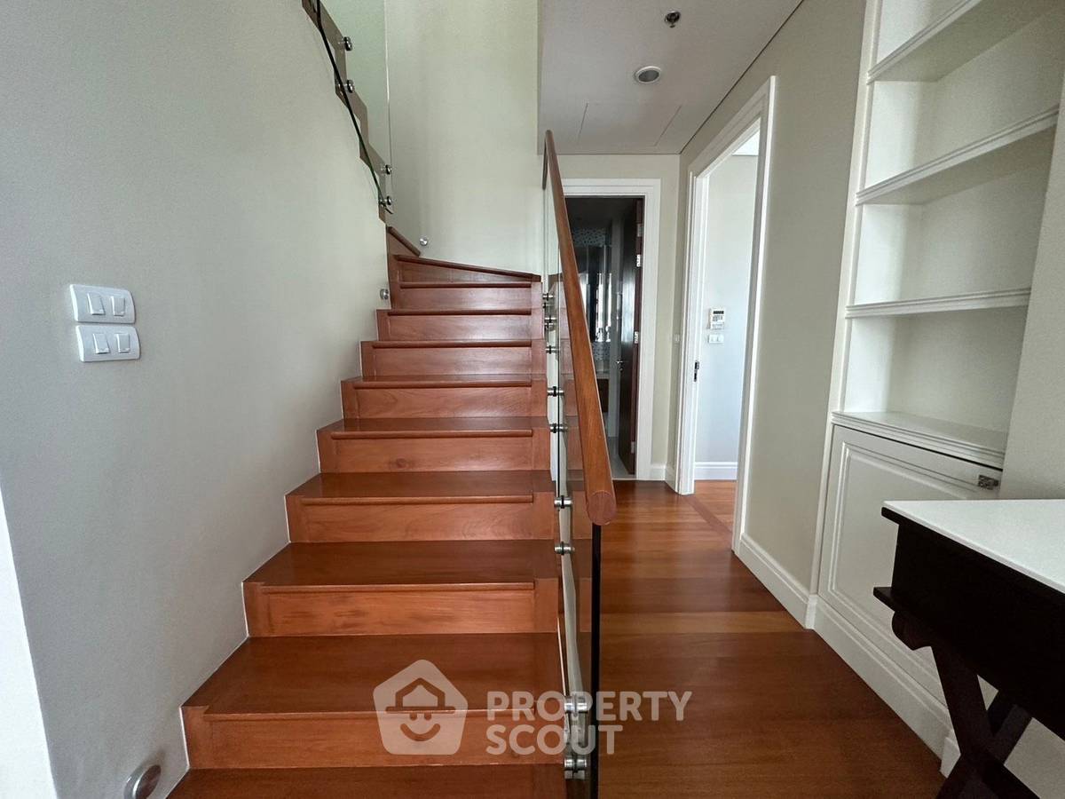 picture 3-BR Condo at Bright Sukhumvit 24 Condominium near BTS Phrom Phong (ID 2159196) - 20/28