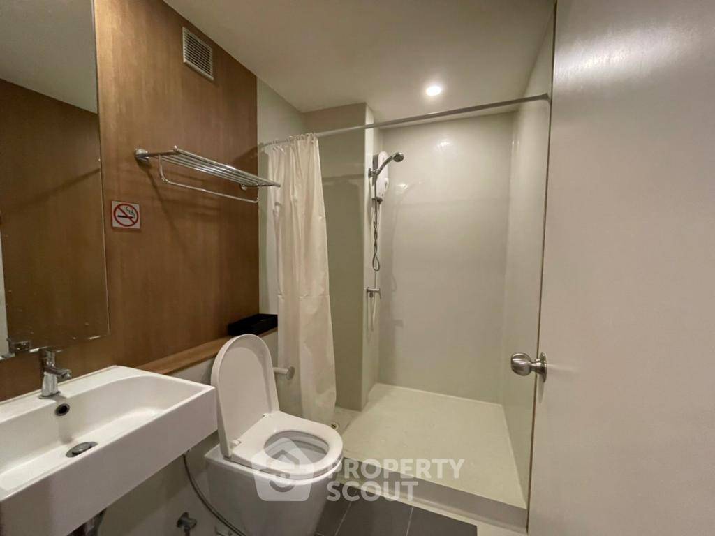 picture 1-BR Condo at Blossom Condo @ Sathorn-Charoenrat near BTS Surasak (ID 1165266) - 7/7