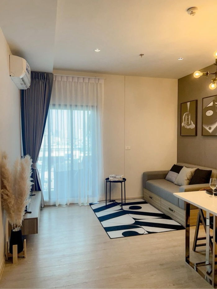 รูป 👑  Altitude Unicorn Sathorn-Tha Phra 👑   1 Bedroom ขนาด 35 ตรม. ชั้น17ห้องมุม ห้องสวยมากตกแต่งครบพร้อมเข้าอยู่ - รูปที่ 2/8