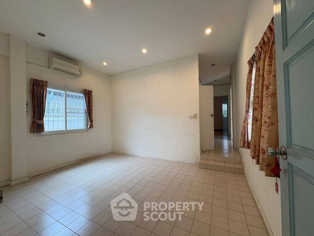รูป บ้าน 4-ห้องนอน ใน บางจาก (ID 1963237) - รูปที่ 11/28