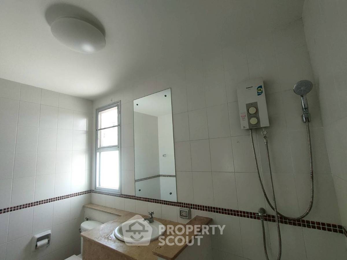 รูป ทาวน์เฮาท์ 3-ห้องนอน ที่ พลัส ซิตี้ พาร์ค ศรีนครินทร์-สวนหลวง ใน หนองบอน (ID 2207183) - รูปที่ 10/20