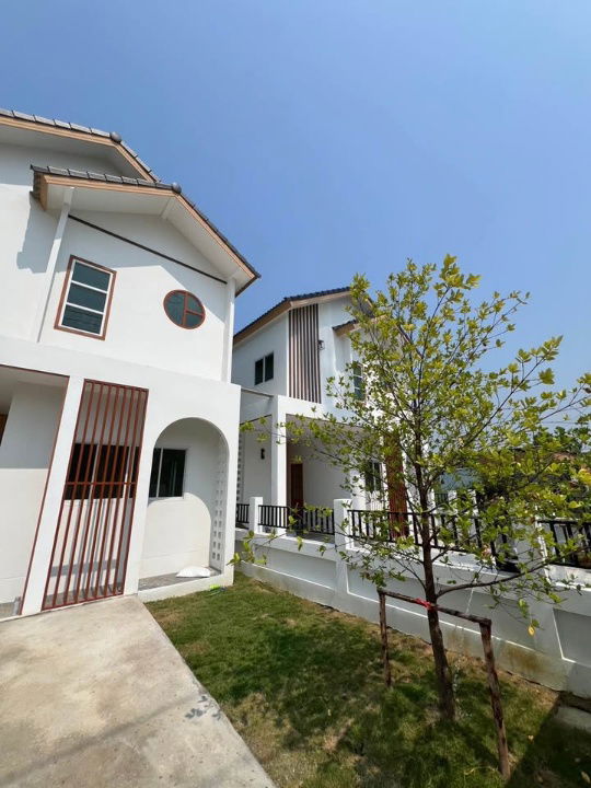 picture Newly built 2-storey house for sale in minimal style. Beautiful, high-quality home in the Hang Dong area with convenient access- SW002726 - 3/26