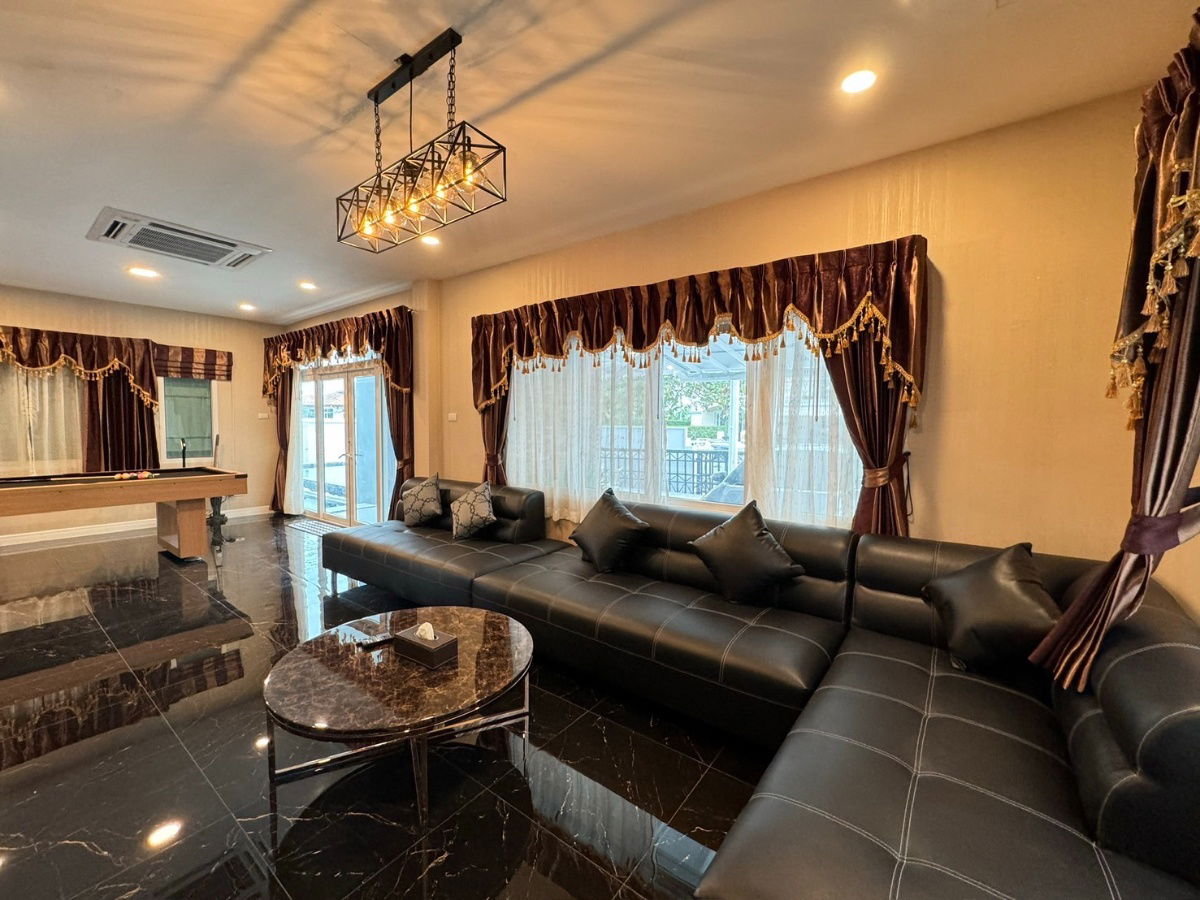 picture Luxury Modern-Style Pool Villa 👈👈 Central Park Hillside Village 129/165 	 - 5/21