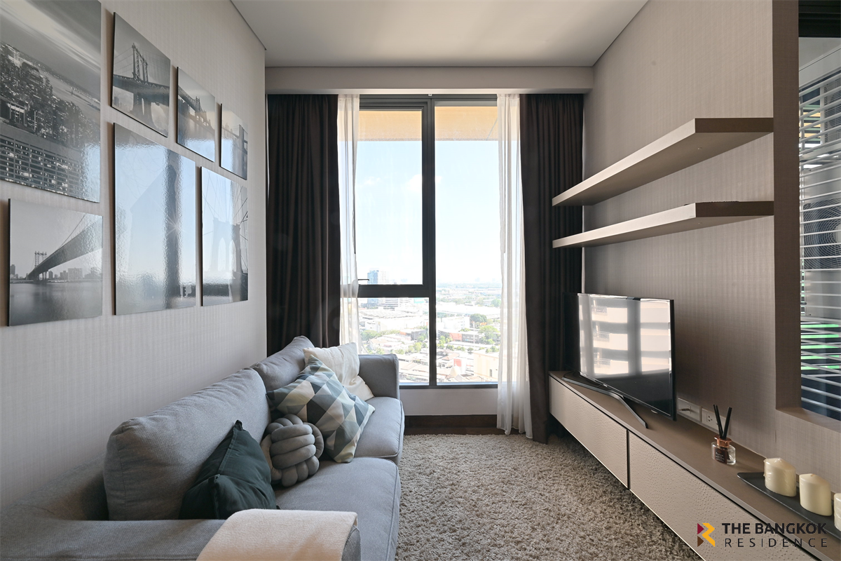 picture The Lumpini 24  Live the Luxury Style in a High-potential Location - 2/10