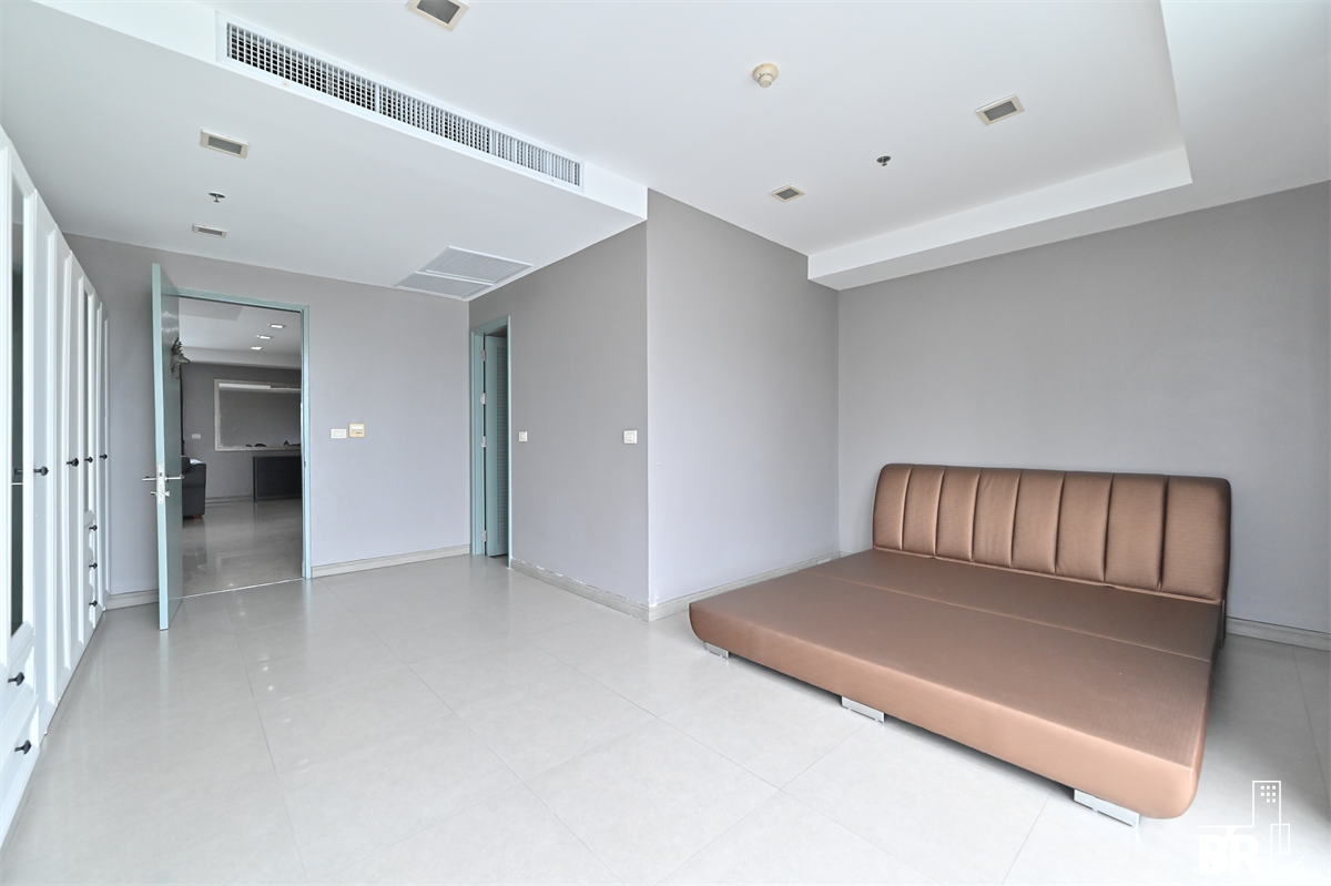 picture Nusasiri Grand Condo Luxuriously Elevated Unit near BTS Ekkamai - 9/10