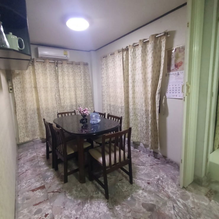 picture 🏡 For sale 3-storey house, central location!
Area 35 sq.w. Soi Ratchada 3 (Chinese Embassy), Soi Yoo Charoen 21 intersection - 5/20
