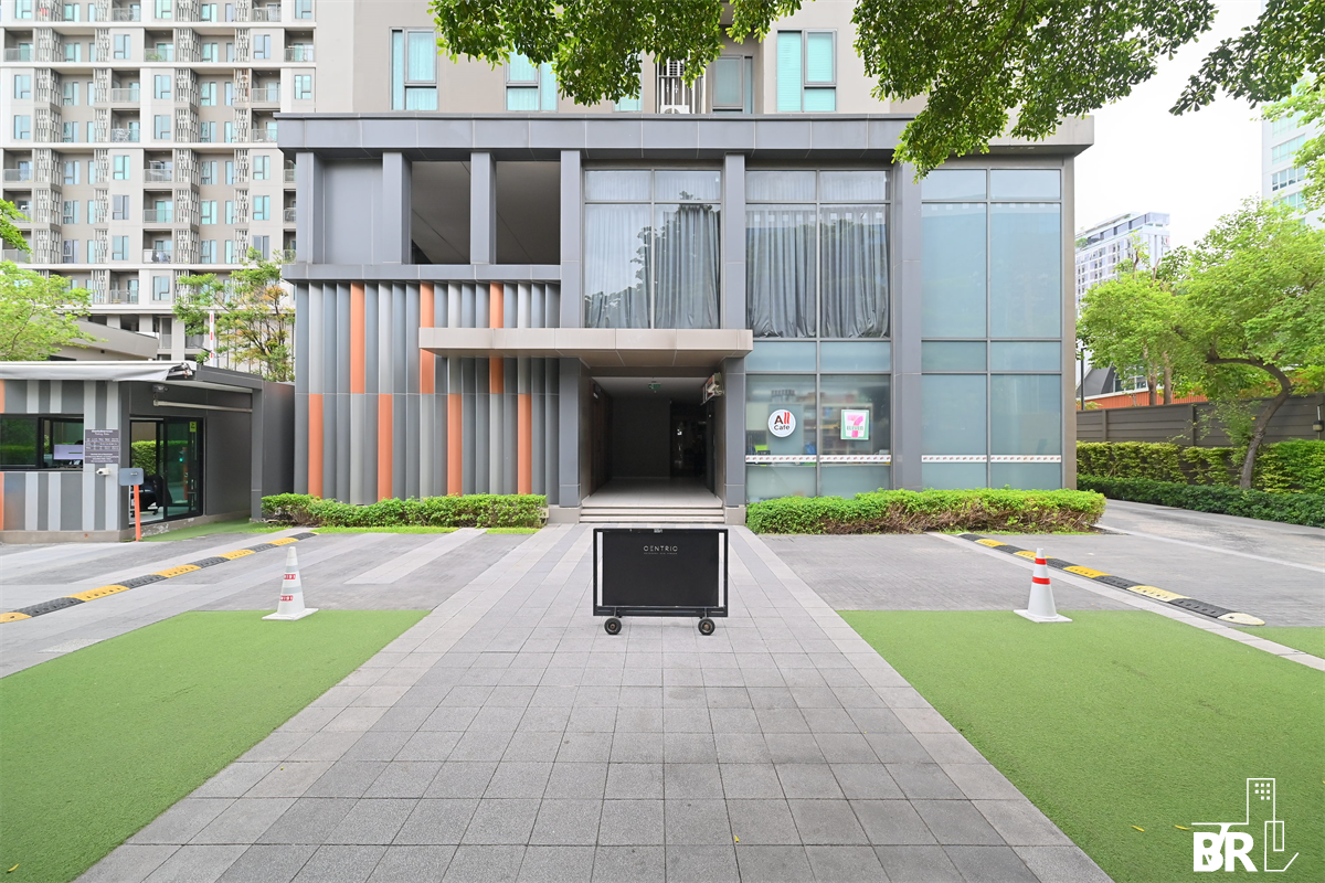 picture Centric Ratchada-Huai Khwang near MRT Huai Khwang Station Ultimate Luxury Lifestyle with Convenience - 4/9