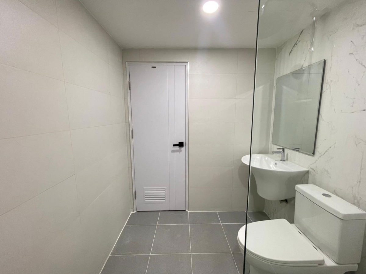 picture [For sale] Townhome, newly decorated, ready to move in! ✨ Good location, near BTS Samakkhi Station - 61/72