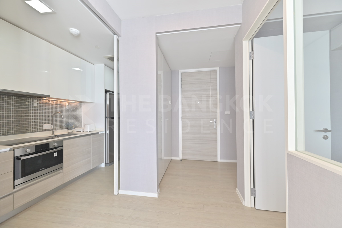 picture The Privilege of Luxury in an Economic Hub Location The Room Sukhumvit  21 - 3/10