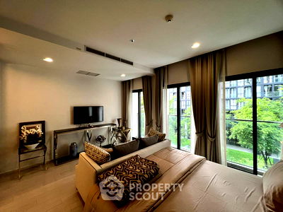Condos for sale รพ.ตำรวจ : 1-BR Condo at Noble Ploenchit near BTS Phloen Chit (ID 2206307)