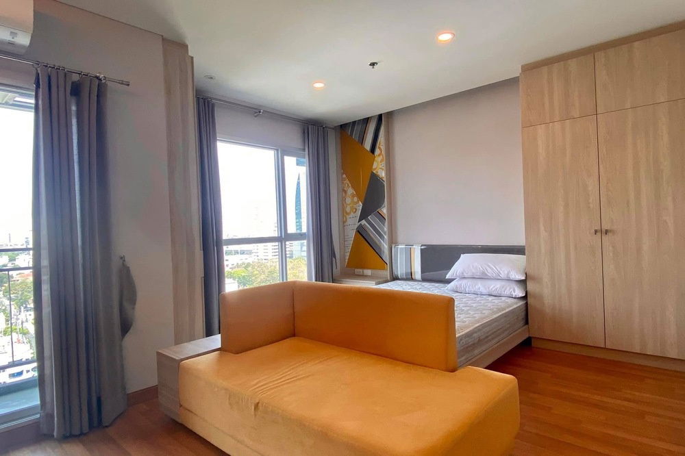 picture Sale with tenant !!🔥 Code C20250700032....Lumpini Park Vibhavadi-Chatuchak, Studio, 1 bath, high floor13++, North Facing, furnished, Special Deal!!📣 - 3/8