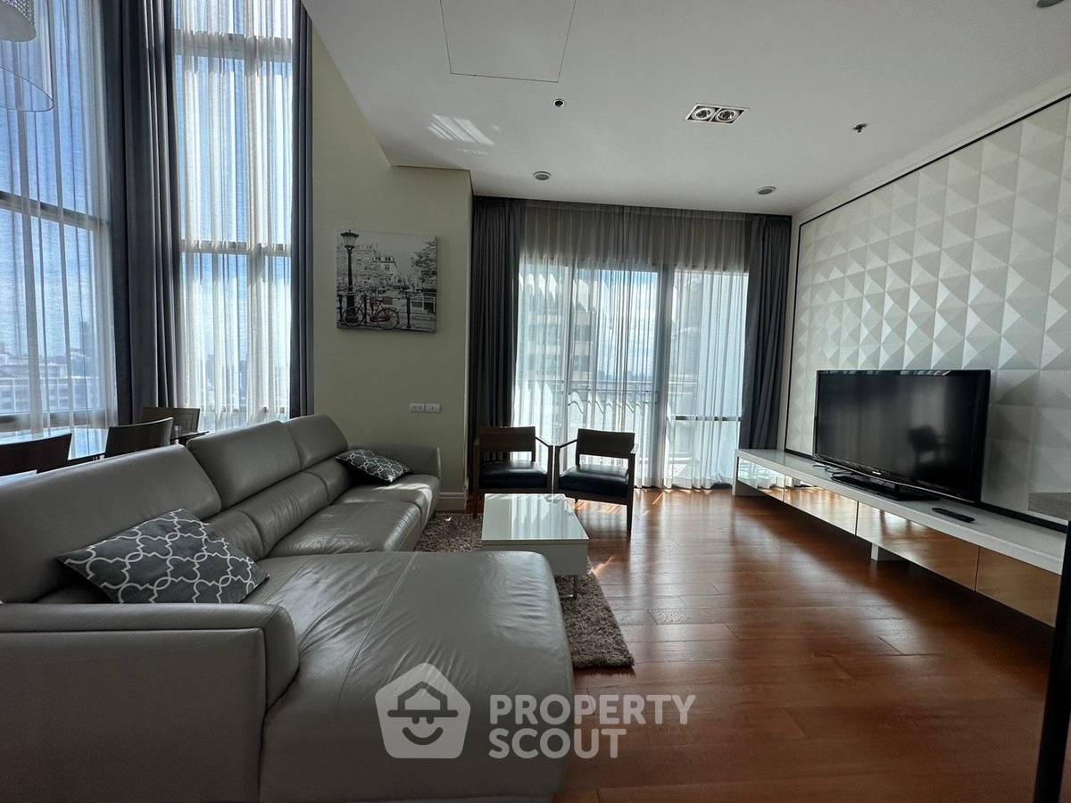 picture 3-BR Condo at Bright Sukhumvit 24 Condominium near BTS Phrom Phong (ID 2159196) - 23/28