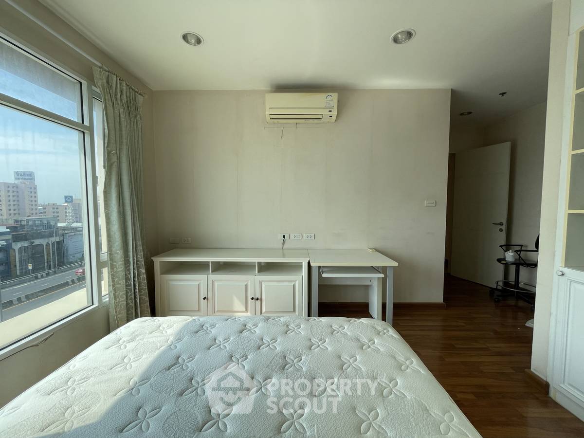 picture 2-BR Condo at Ivy Residences Pinklao near MRT Bang Yi Khan (ID 2206161) - 12/24
