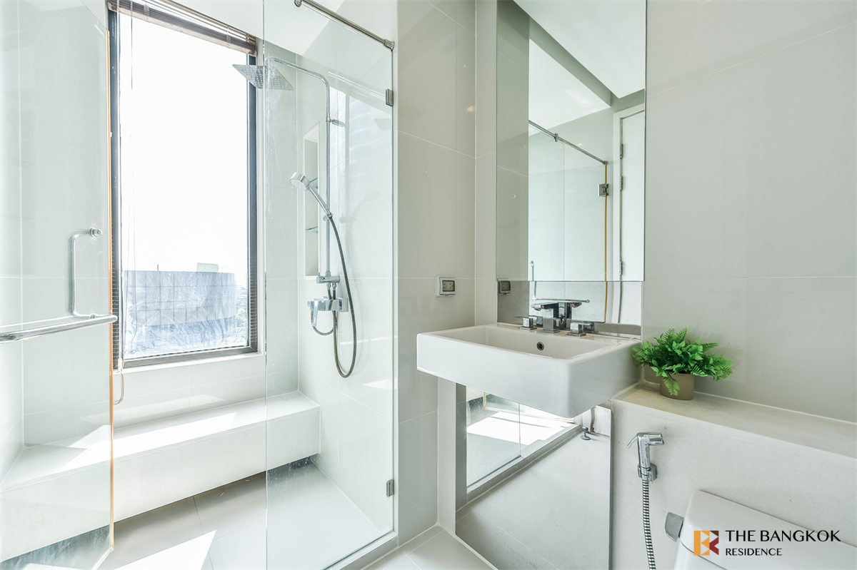 picture Ultimate Luxury Condo in Business District Equinox Phahol-Vipha - 9/10