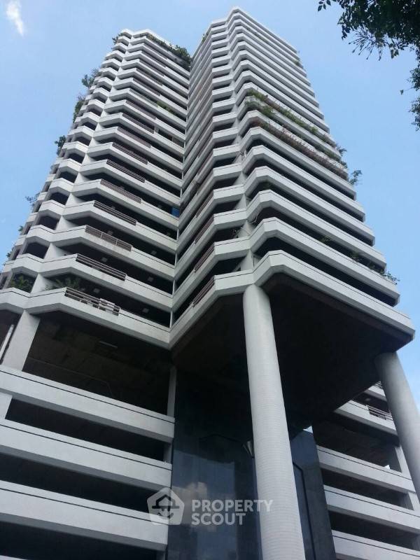 picture 3-BR Condo at Richmond Palace Condominium near BTS Phrom Phong (ID 1802039) - 35/38