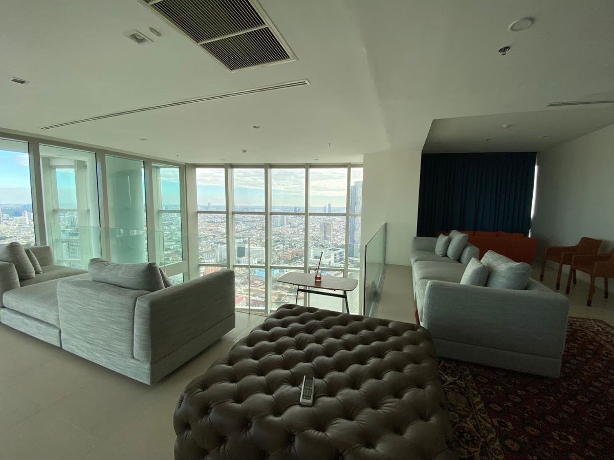 picture For Rent: Luxurious Duplex Condominium at The River Breathtaking River and City Views from the 67-68th Floor – 3 Bedrooms, 4 Bathrooms - 6/11