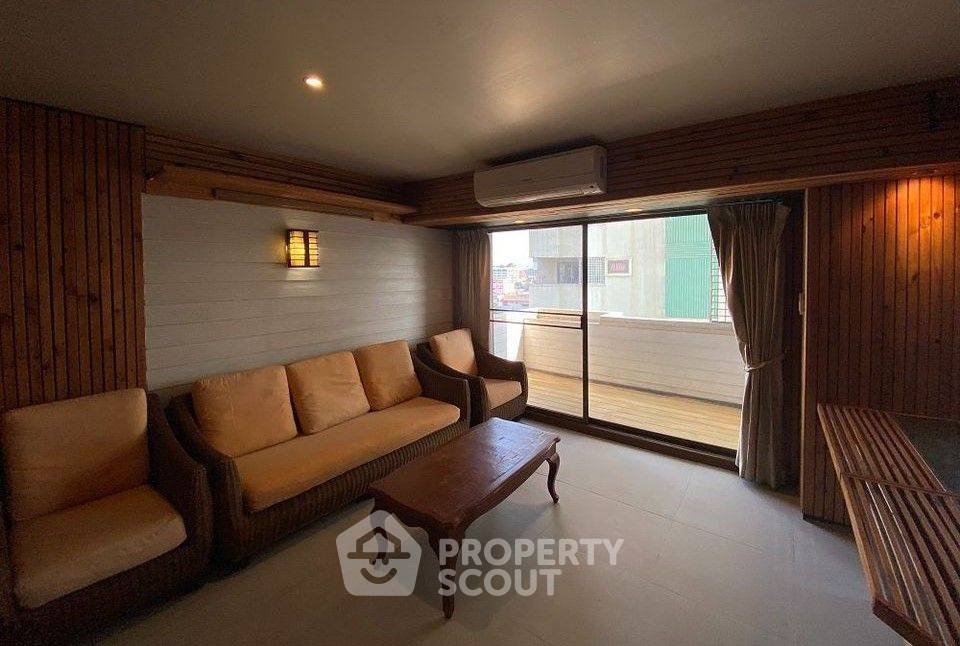 picture 3-BR Condo at Baan On-nut Sukhumvit 77 Condominium in Suan Luang (ID 1176892) - 13/14