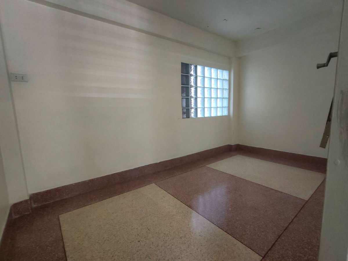 picture 4 -story commercial building for sale in Soi Chan 16 Tel.0999983897 - 6/14