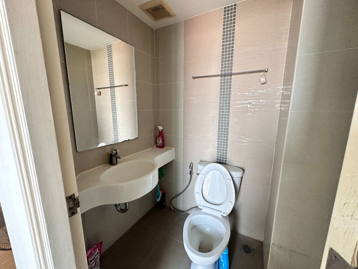 picture ðĨ Urgent sale! Condo Lumpini Ville Chaengwatthana - Pakkret Special price only 1,200,000 baht - 14/18