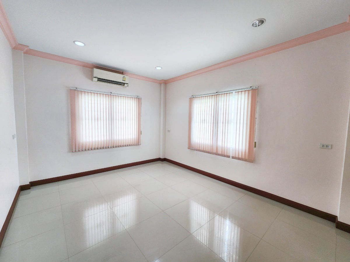 รูป อยู่ขาย บ้านเดี่ยว พื้นที่ขนาดใหญ่ เหมาะอยู่อาศัย หรือดัดแปลงทำโกดัง/โรงงานขนาดเล็ก กิจการภายในตัว ขาย บ้านเดี่ยว 2 ชั้น 174.4 ตร.ว.  - รูปที่ 15/20