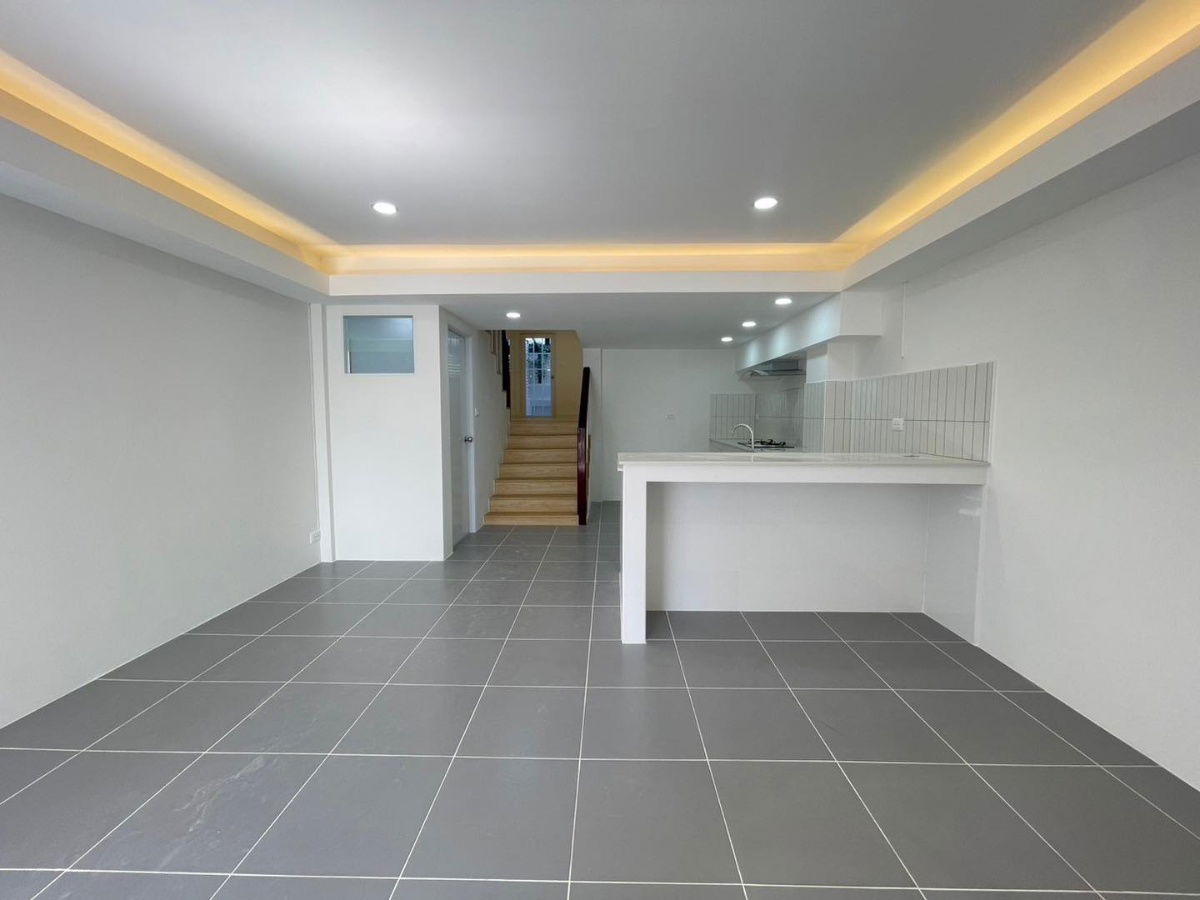 picture [For sale] Townhome, newly decorated, ready to move in! ✨ Good location, near BTS Samakkhi Station - 55/72