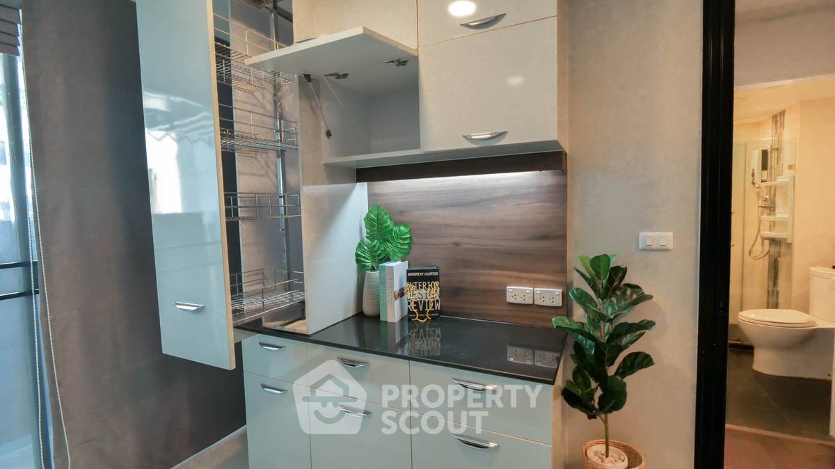 picture 2-BR Condo at Bangkok Feliz Sathorn - Taksin near BTS Krung Thon Buri (ID 621595) - 9/16