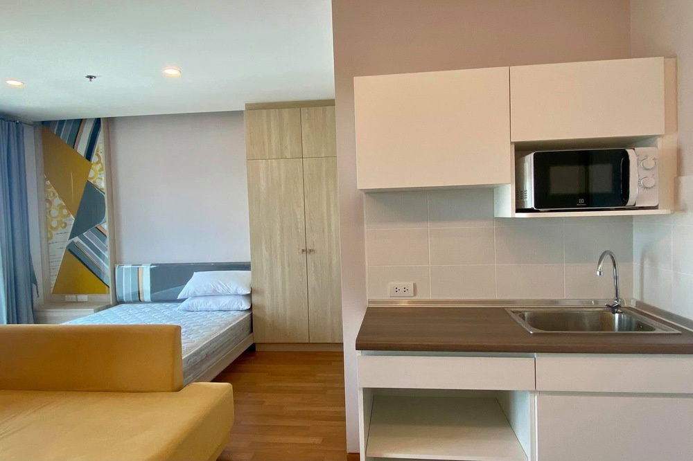 picture Sale with tenant !!🔥 Code C20250700032....Lumpini Park Vibhavadi-Chatuchak, Studio, 1 bath, high floor13++, North Facing, furnished, Special Deal!!📣 - 4/8