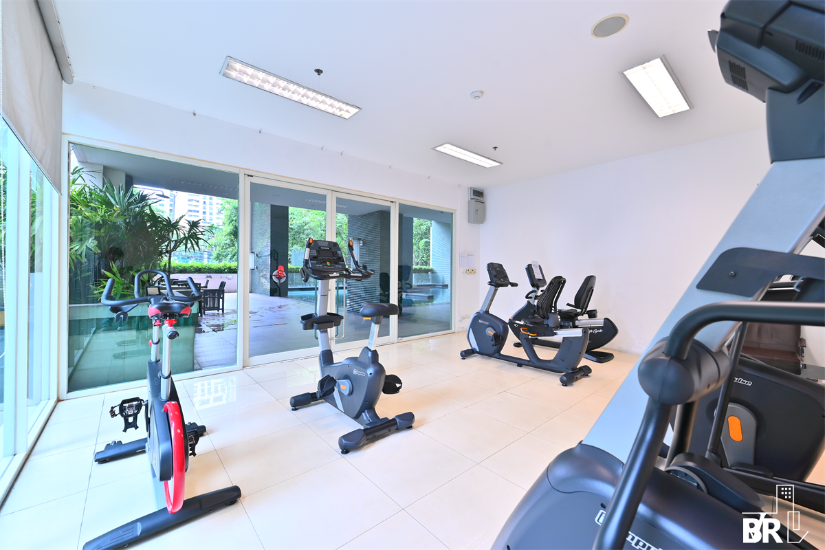 picture Ultimate Luxury Lifestyle with Convenience The Address Chidlom - 1/9