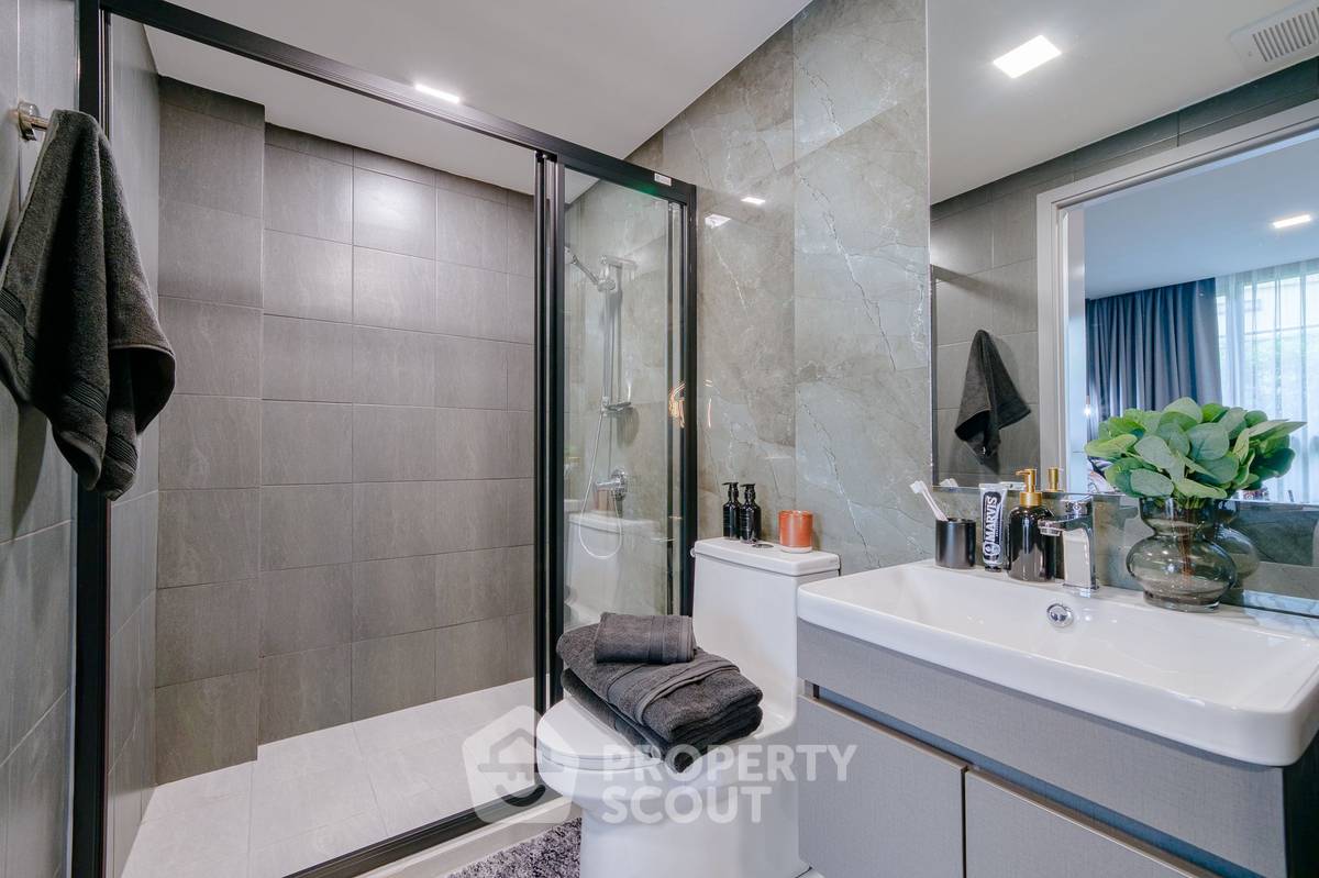 picture 1-BR Condo at Maroon Ratchada 32 in Chan Kasem (ID 1579927) - 6/6