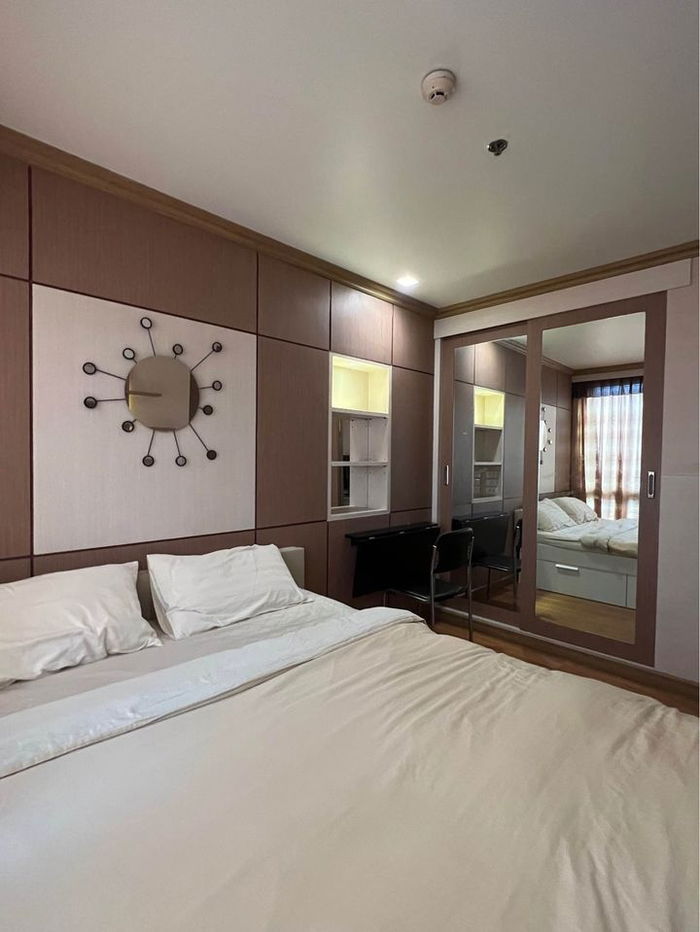 picture Wish@Samyan【𝐒𝐄𝐋𝐋 & 𝐑𝐄𝐍𝐓】🔥Decorate the room in a warm and inviting style. Not much But furniture perfectly placed🔥 Contact Line ID: @hacondo - 2/10
