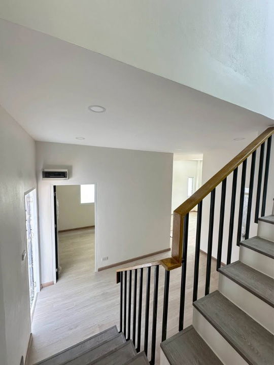 picture Newly built 2-storey house for sale in minimal style. Beautiful, high-quality home in the Hang Dong area with convenient access- SW002726 - 5/26
