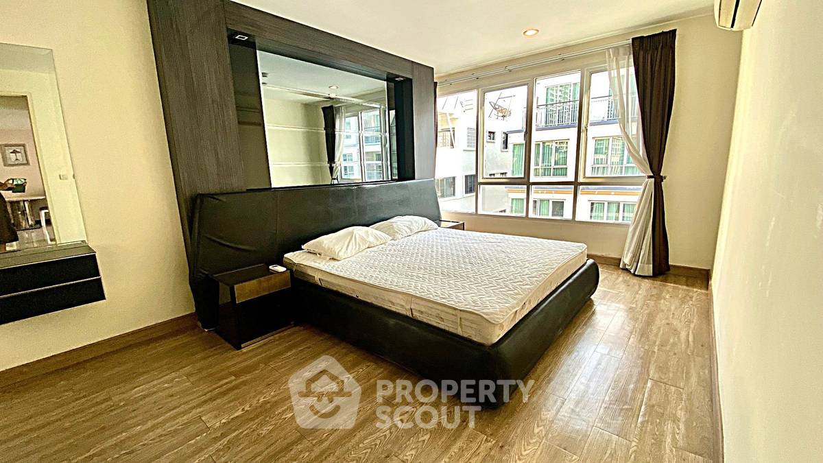 picture 2-BR Condo at Voque Sukhumvit 16 Condominium near MRT Queen Sirikit National Convention Centre (ID 2066357) - 4/10