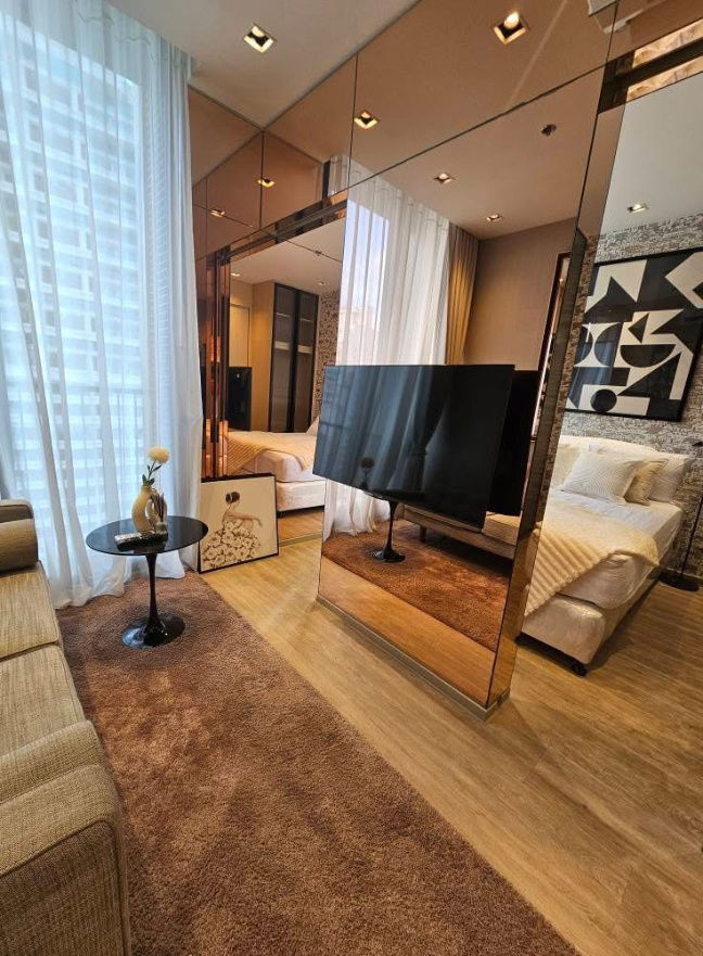 picture Noble State 39 | Near BTS Phrom Phong - 9/14