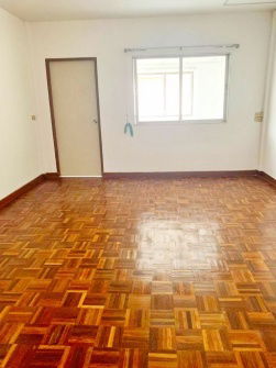picture Cheapest in the world Ratchada Kingmongkut North Bangkok for sale 2-story townhouse MRT WongSawang - 5/8