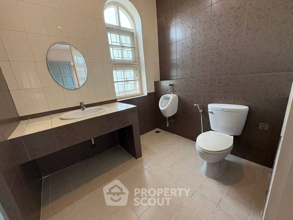 รูป บ้าน 4-ห้องนอน ใน บางจาก (ID 1963237) - รูปที่ 27/28
