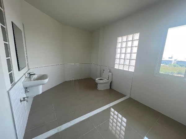 picture House for rent, building in Pattanakarn area, 4 floors, Pattanakarn Road 97, Prawet District, Bangkok - 18/20