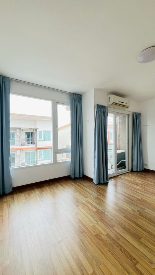 รูป 🏡 ขายทาวน์โฮม 3 ชั้น พร้อมอยู่ ทำเลดี เดินทางสะดวก ใกล้ทางด่วน @The Trust Townhome เกษตร-นวมินทร์-นวลจันทร์ - รูปที่ 13/20