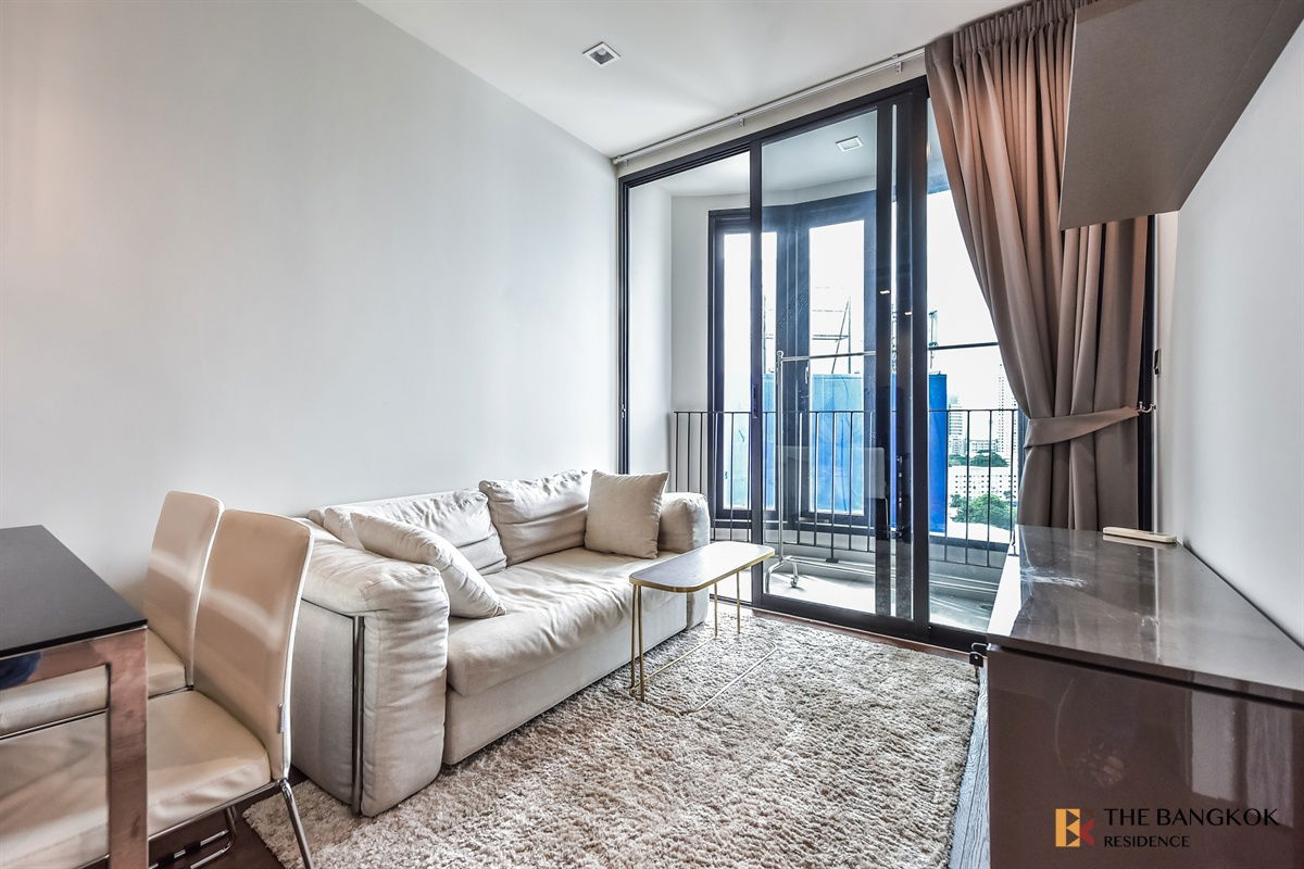 รูป ขายพร้อมผู้เช่า Ideo Q Victory 1B1B 35.68 sqm. เพียง 8.5 MB เท่านั้นตำแหน่งเดียวในชั้นที่เป็นสัดส่วน - รูปที่ 2/6