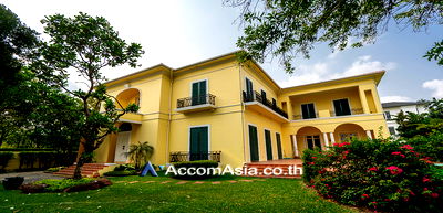 Houses for rent เกษตร : 🔼🔽 AccomA 📩 Spacious estate with lush garden, private pool & timeless charm