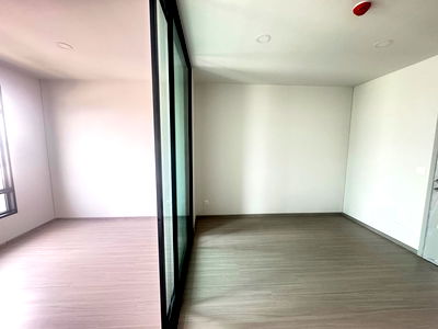 Condos for sale Samsen Wittayalai School : Buy, sell, condo, cheapest price in the project Aspire Asoke-Ratchada 1 bedroom, size 30 sq m. Interested, add LINE ID: @951qfbfi