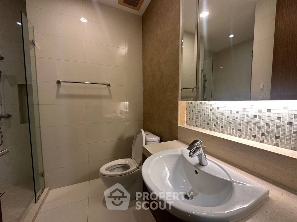 picture 3-BR Condo at Bright Sukhumvit 24 Condominium near BTS Phrom Phong (ID 2159196) - 8/28