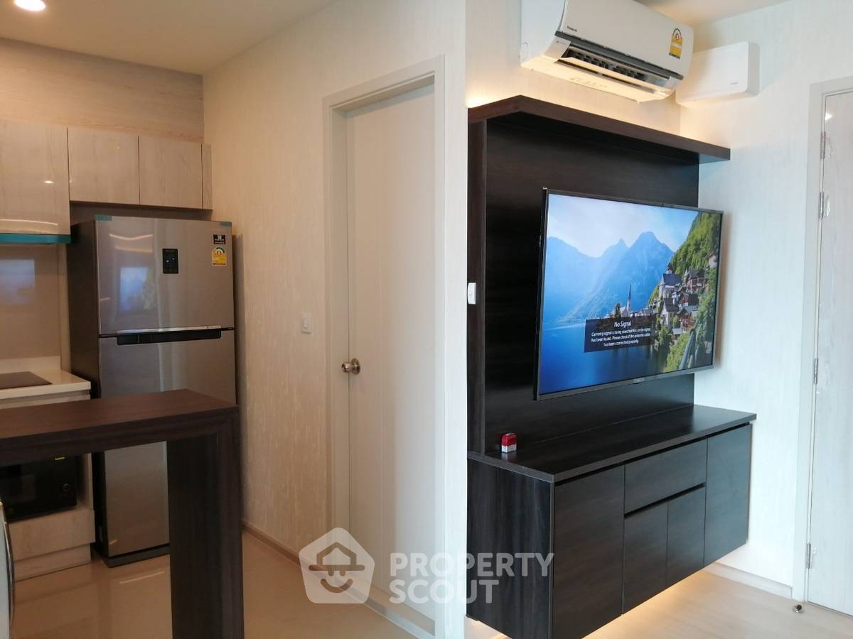 picture 1-BR Condo at Life Asoke near ARL Makkasan (ID 621257) - 8/9