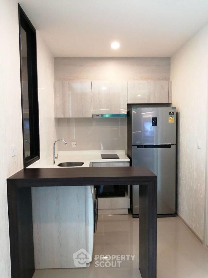 picture 1-BR Condo at Life Asoke near ARL Makkasan (ID 621257) - 4/9