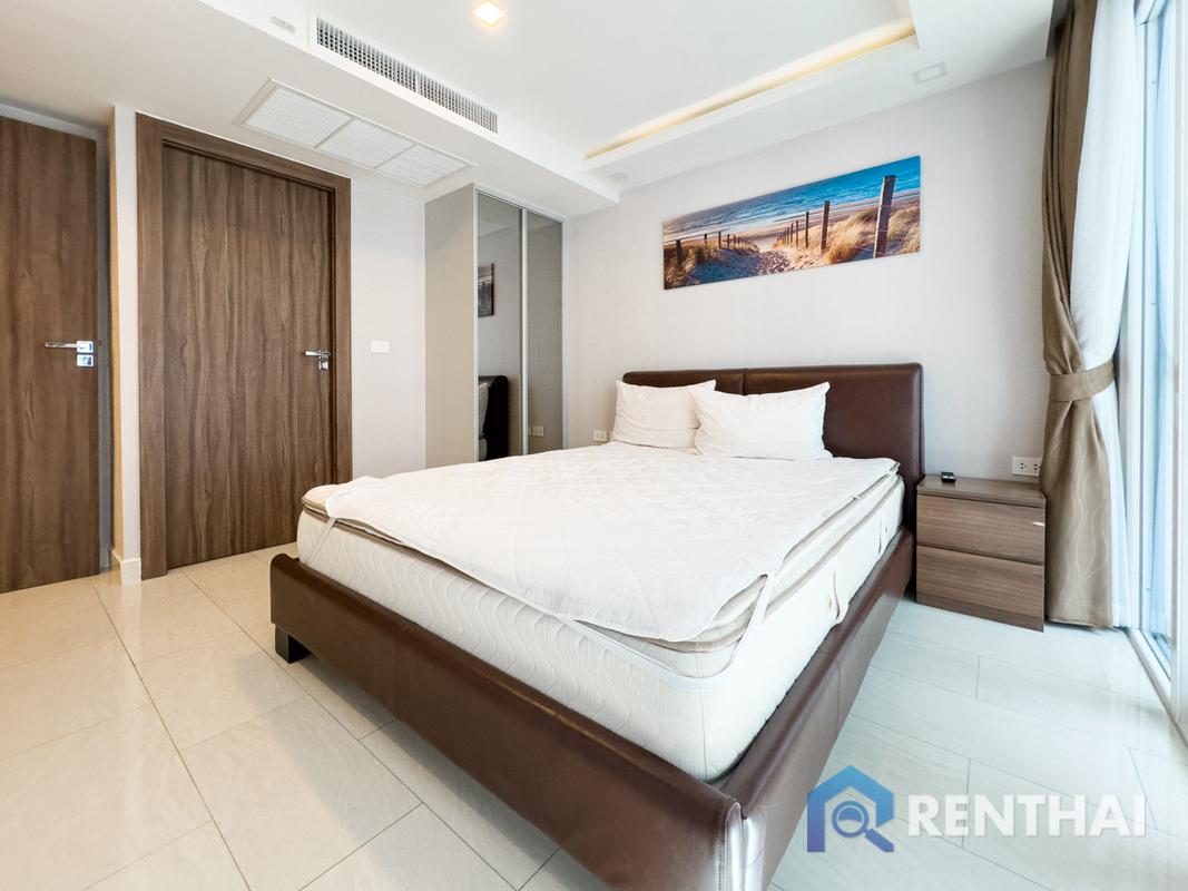 picture Fully furnished Grand Avenue Residence Pattaya condominium is available for only 5.99 million baht, offering a beautiful pool view. - 8/25
