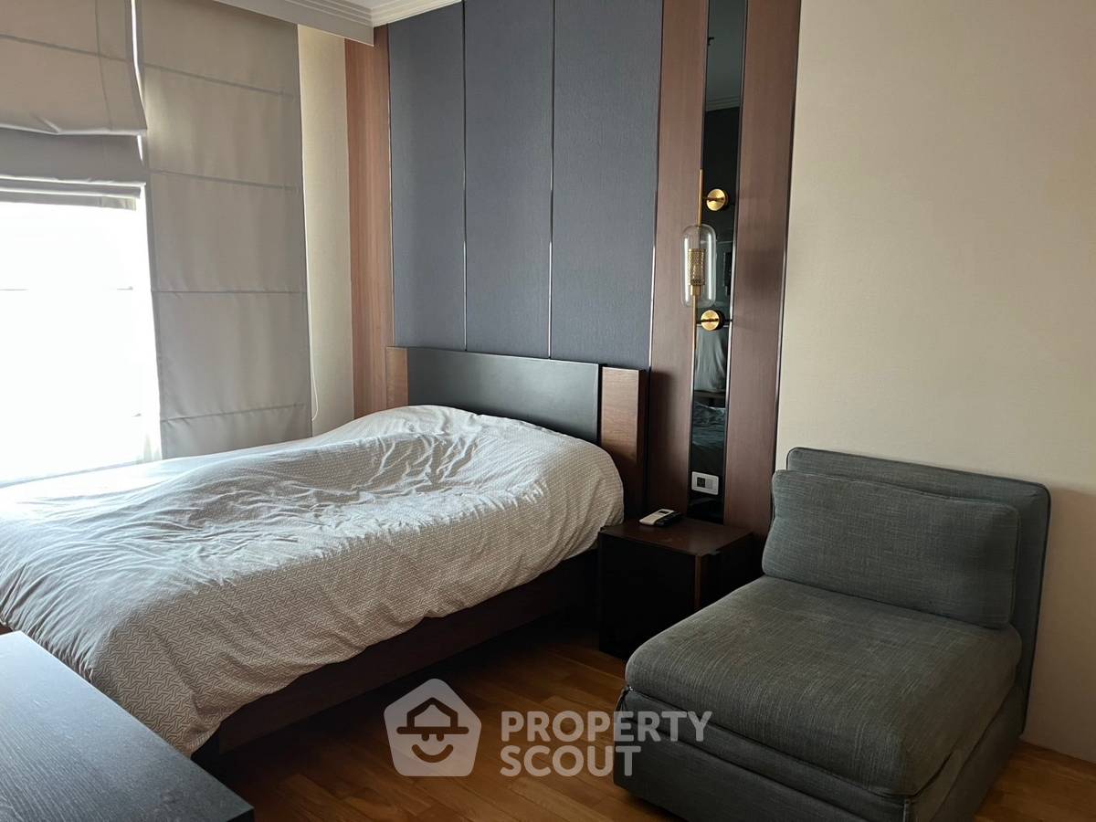 picture 3-BR Condo at The Empire Place near BTS Saint Louis (ID 1983607) - 17/19