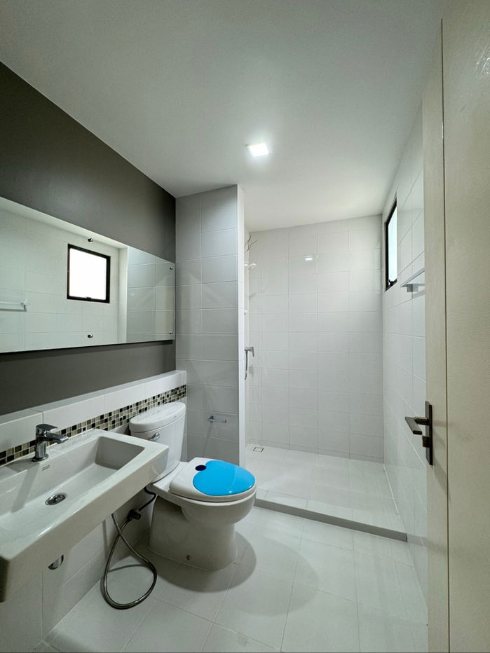 รูป 🏡🏚️Vายบ้านสวยใน ซ.พุทธบูชา36 ถ.พุทธบูชา🏘️🏡 3 ชั้น เนื้อที่ 19.4 ตรว. พทส. 132 ตรม.  3 นอน 3 น้ำ  - รูปที่ 10/10