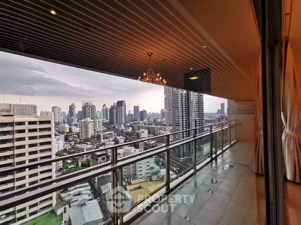 picture 3-BR Condo at The Madison near BTS Phrom Phong (ID 1856337) - 3/11